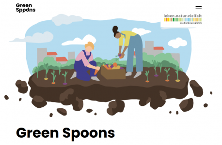 Screenshot Startseite Green Spoons. Grafik zeigt zwei Menschen, die einen Acker bebauen. Im Hintergrund große Häuser.