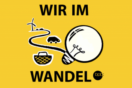 Zeichnung, Straße führt von Windrad zur Glühbirne, dazwischen Auto und Tasche. Schriftzug: Wir im Wandel, alles auf gelbem Hintergrund. Titelbild zum Podcast "Wir im Wandel". Bildquelle und -rechte: bpb, Stefan Böcker. 
