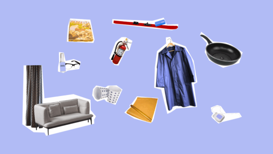 Verschiedenen Gegenstände aus Kunststoffen (z:B: Regenjacke, Pfanne, Vorhänge)