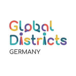 Das Logo „Global Districts Germany“ zeigt den Schriftzug „Global Districts“ in bunten Buchstaben und darunter den Schriftzug „GERMANY“ in schwarzer Schrift auf weißem Hintergrund.